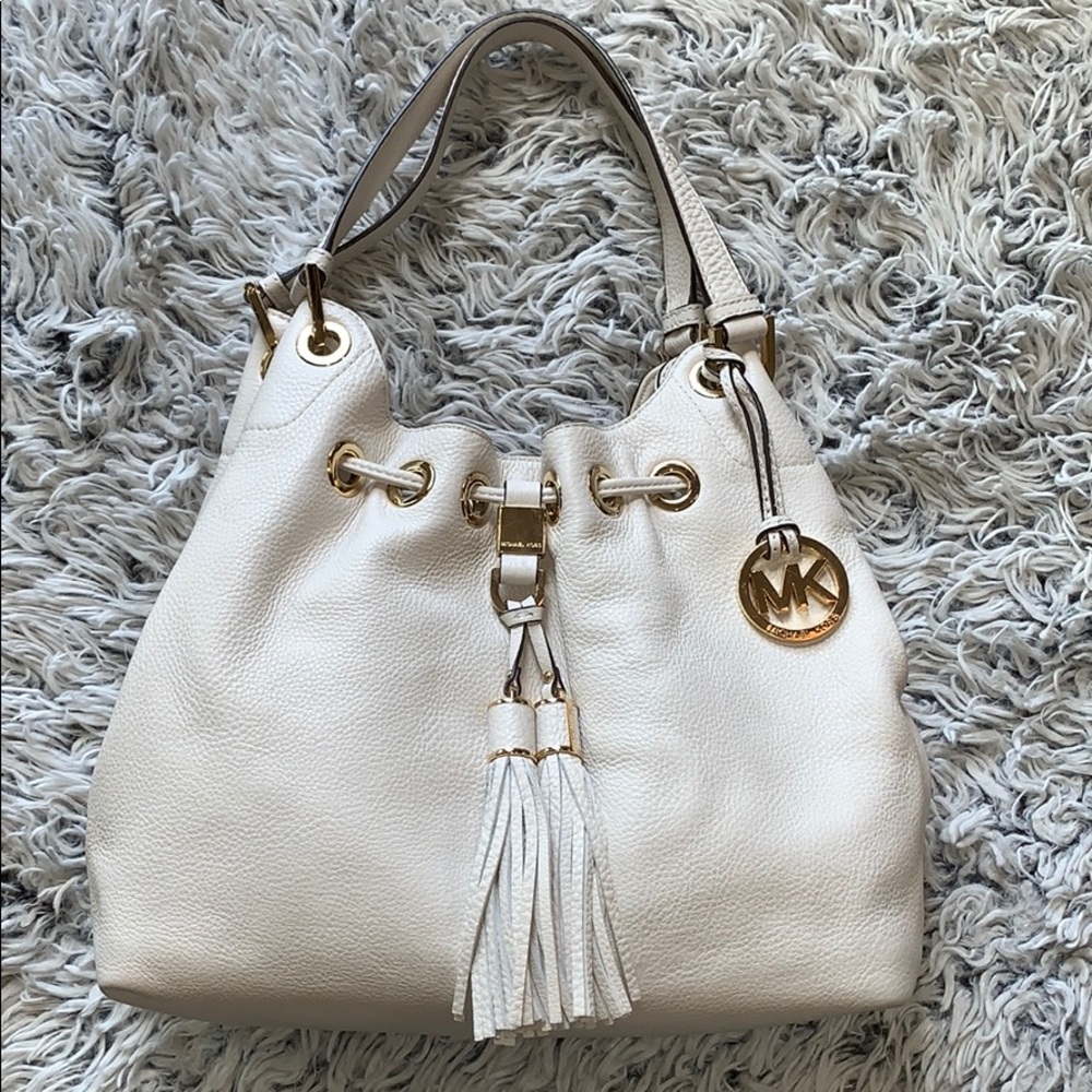 Micheal Kors white pebbled Camden purse